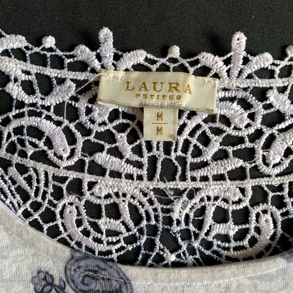 LAURA PETITES PAISLEY PRINT BLOUSE WITH LACE DETAILS AND 3/4 SLEEVES WOMENS M - Picture 5 of 5